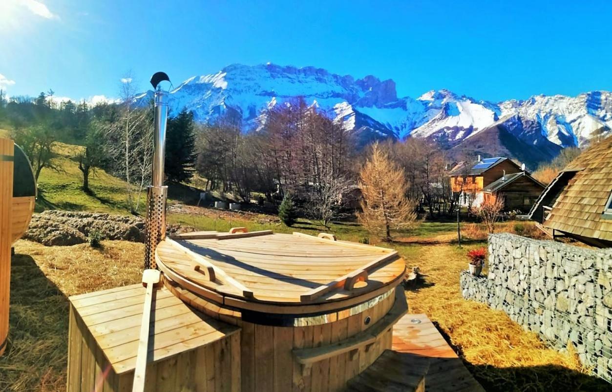 Au-Dela Des Nuages, Maison D'Hotes Insolite & Spa Aubessagne Εξωτερικό φωτογραφία