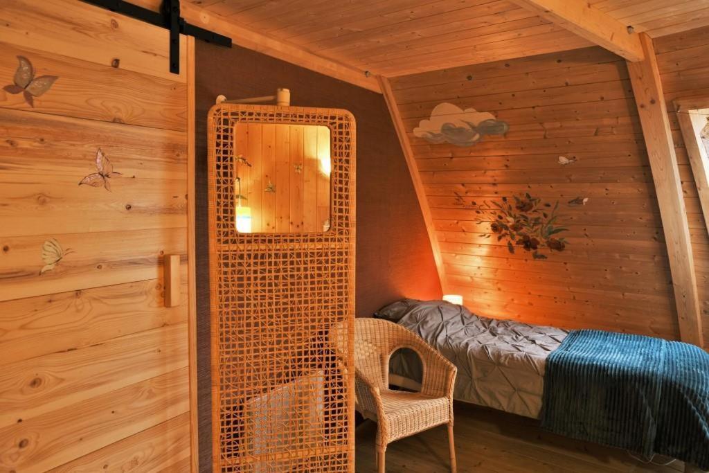 Au-Dela Des Nuages, Maison D'Hotes Insolite & Spa Aubessagne Εξωτερικό φωτογραφία