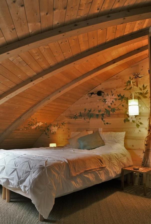 Au-Dela Des Nuages, Maison D'Hotes Insolite & Spa Aubessagne Εξωτερικό φωτογραφία