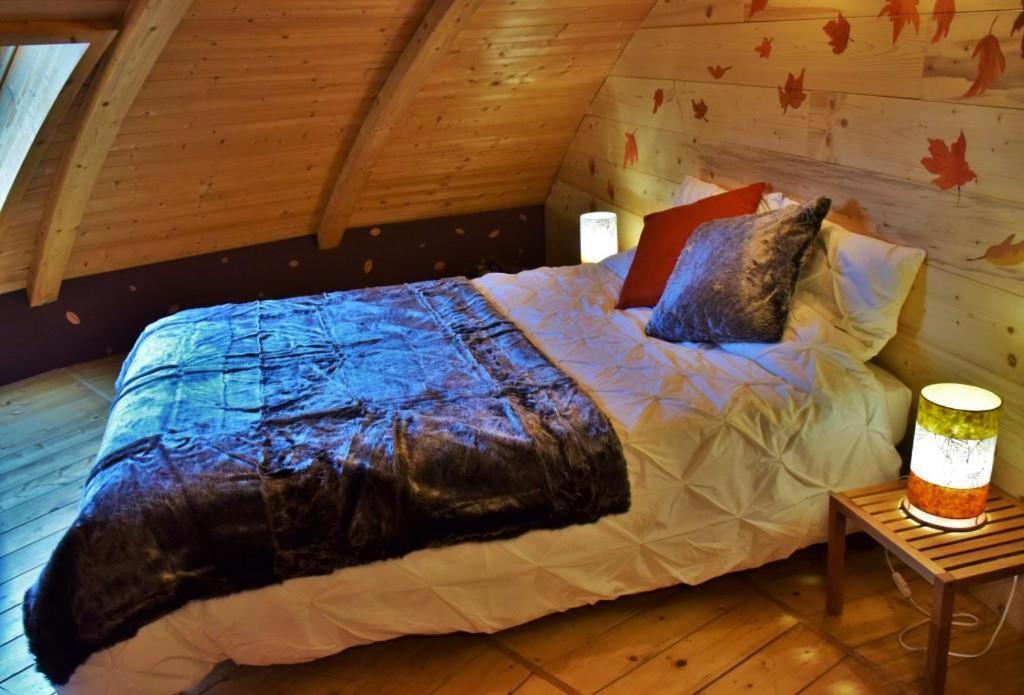 Au-Dela Des Nuages, Maison D'Hotes Insolite & Spa Aubessagne Εξωτερικό φωτογραφία
